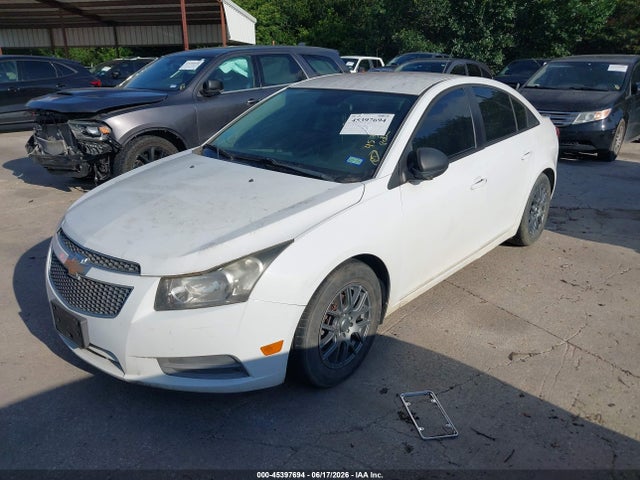 صورة 2 لـ 2014 Chevrolet CRUZE LS AUTO