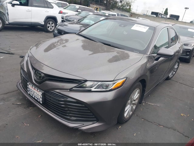 صورة 2 لـ 2020 Toyota CAMRY LE
