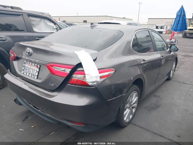 صورة 4 لـ 2020 Toyota CAMRY LE