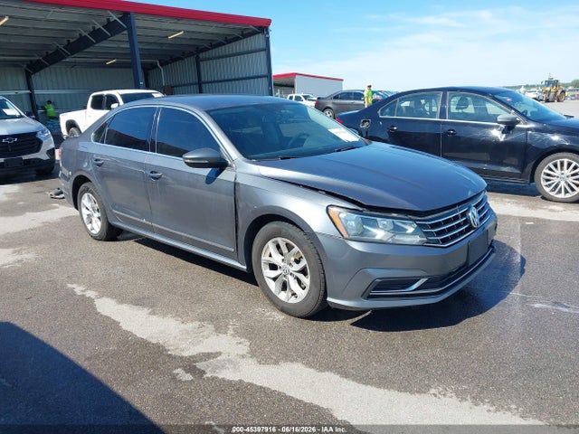 2016 VOLKSWAGEN PASSAT 1.8T S
