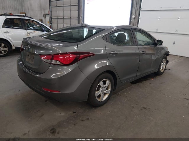 صورة 4 لـ 2014 Hyundai ELANTRA SE