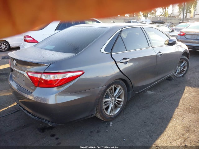 2016 Toyota CAMRY SE — фото 4