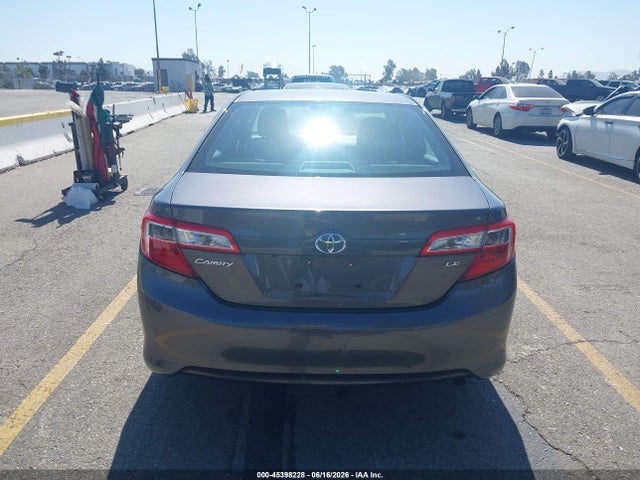2014 Toyota CAMRY LE thumbnail 18