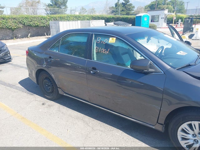 2014 Toyota CAMRY LE thumbnail 13