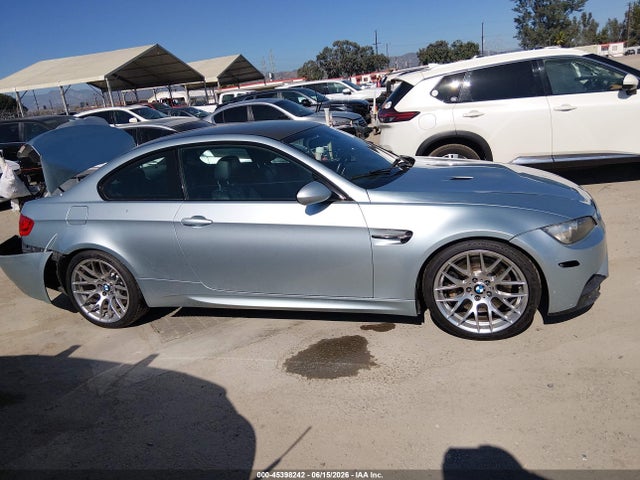 2011 BMW M3 — миниатюра 13