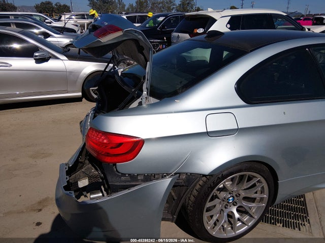 2011 BMW M3 — миниатюра 18