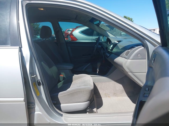 2005 Toyota CAMRY LE photo 5