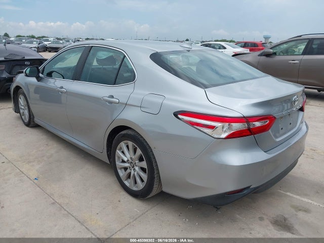 2019 TOYOTA CAMRY LE 3