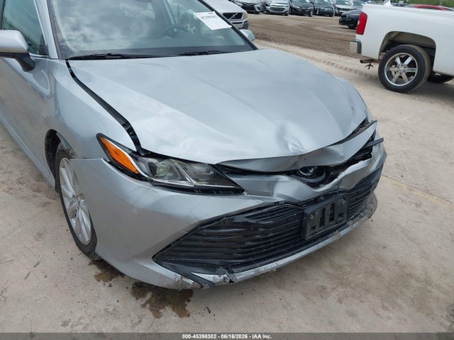 2019 TOYOTA CAMRY LE 6