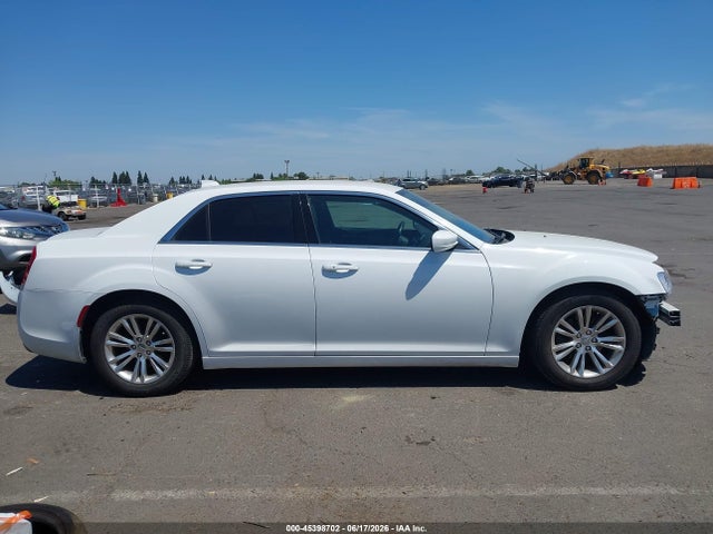 2018 Chrysler 300 TOURING L 缩略图 14