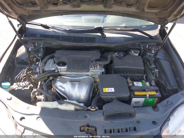 2017 TOYOTA CAMRY SE 10