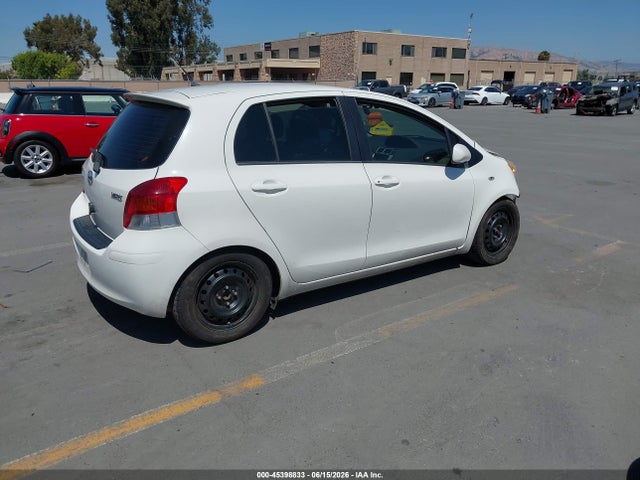 2009 Toyota YARIS 照片 4