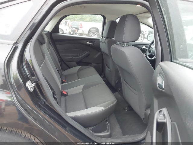 صورة 8 لـ 2013 FORD FOCUS SE