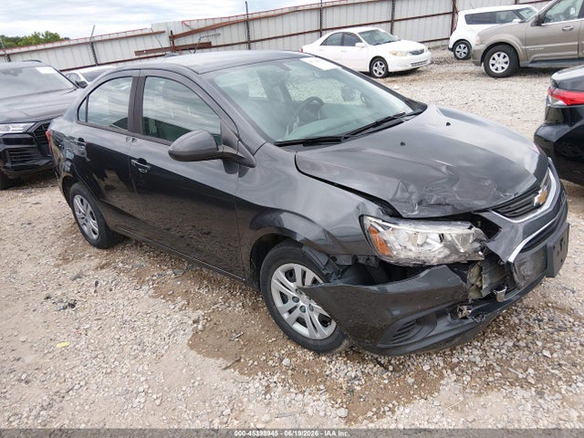 صورة 1 لـ 2017 Chevrolet SONIC LS AUTO