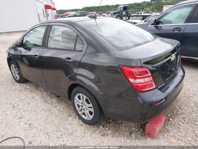صورة 3 لـ 2017 Chevrolet SONIC LS AUTO