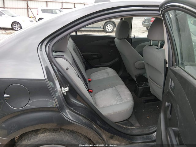 صورة 8 لـ 2017 Chevrolet SONIC LS AUTO