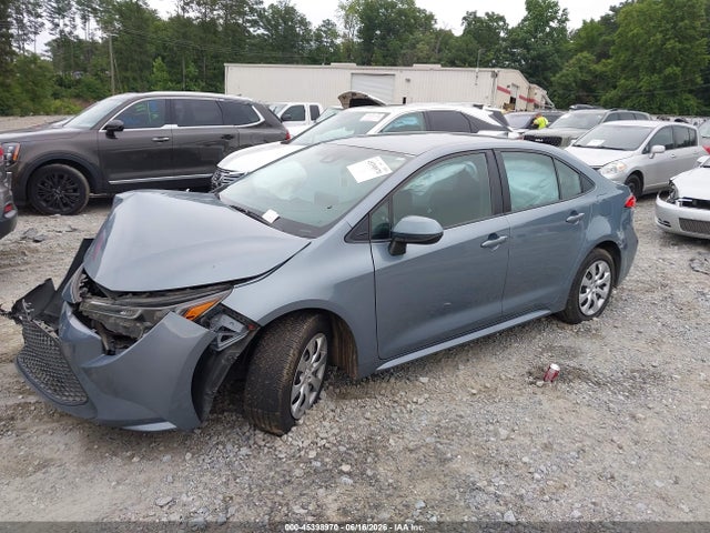 2020 Toyota COROLLA LE photo 2