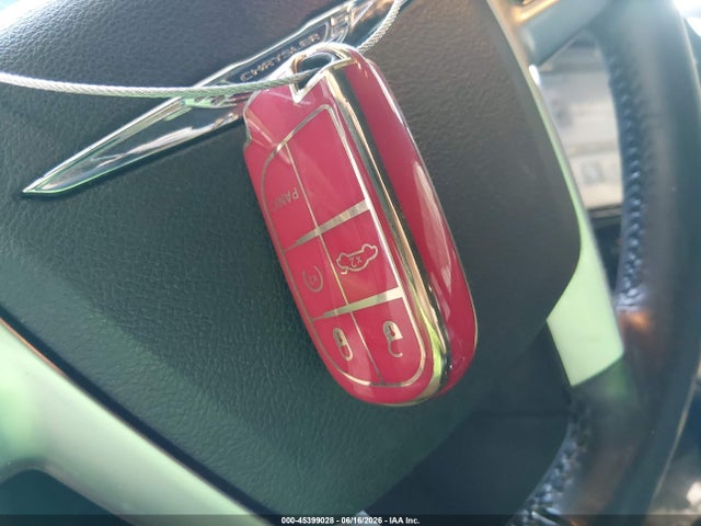 2011 Chrysler 300 LIMITED 缩略图 11