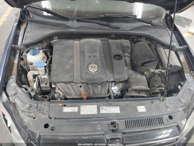 2013 Volkswagen PASSAT 2.5L S 照片 10