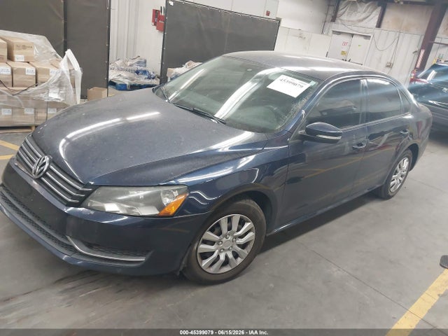 2013 Volkswagen PASSAT 2.5L S 照片 2