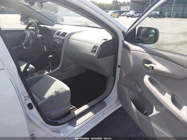 2010 Toyota COROLLA S/LE/XLE 照片 5