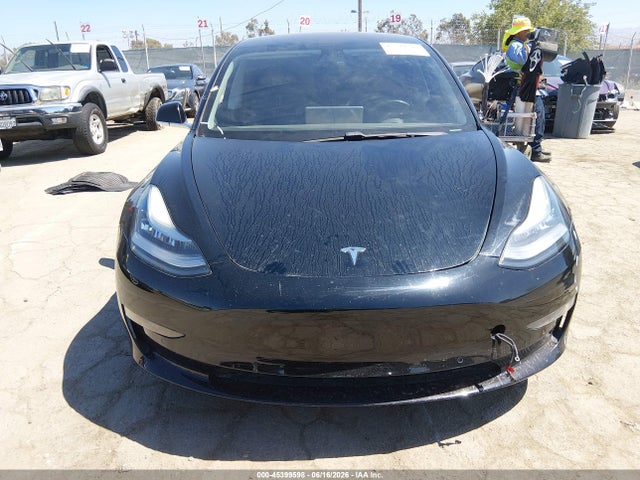 صورة مصغرة 12 لـ 2018 Tesla MODEL 3 LONG RANGE/MID RANGE