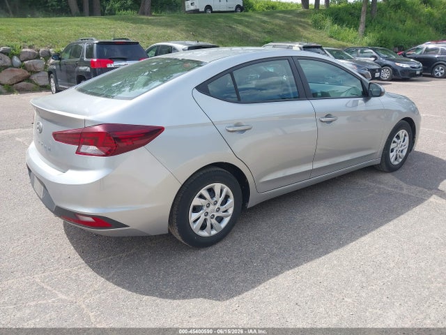 2020 Hyundai ELANTRA SE photo 4