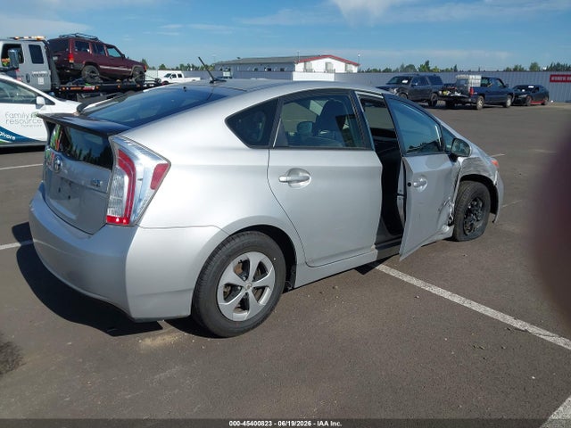 2015 Toyota PRIUS FOUR 照片 4