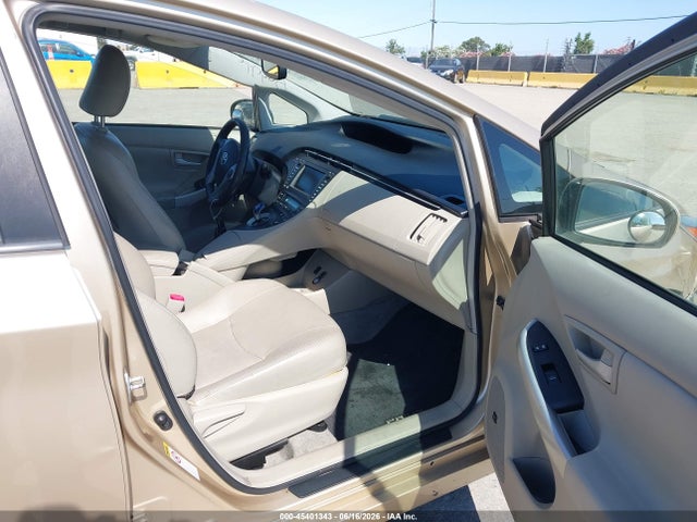 2010 Toyota PRIUS IV photo 5