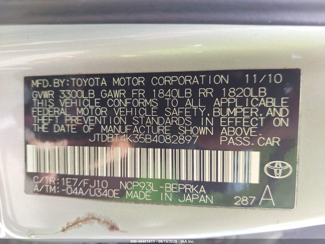 2011 Toyota YARIS photo 9