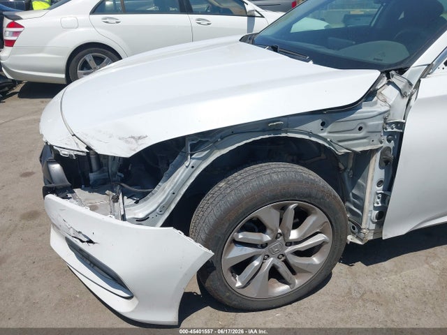 2020 Honda ACCORD LX photo 6