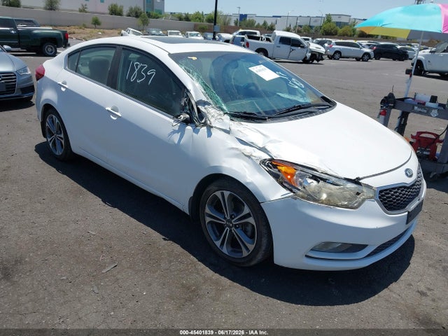 2016 KIA FORTE EX photo 1