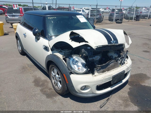 صورة 1 لـ 2013 MINI HARDTOP COOPER