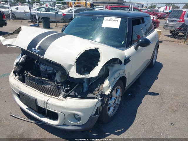 صورة 2 لـ 2013 MINI HARDTOP COOPER