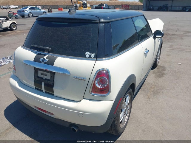 صورة 4 لـ 2013 MINI HARDTOP COOPER