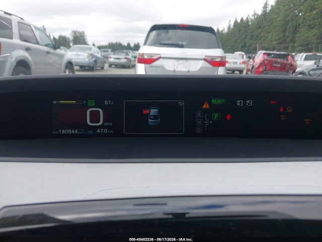 2016 Toyota PRIUS TWO — фото 7