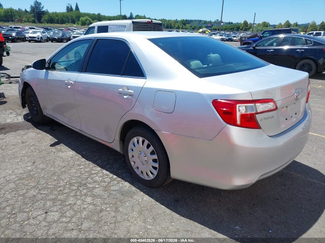 صورة 3 لـ 2014 Toyota CAMRY LE