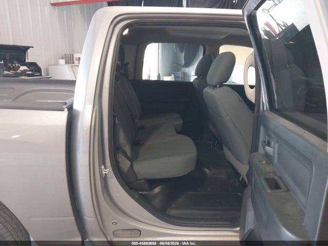 2019 RAM 1500 CLASSIC 照片 8