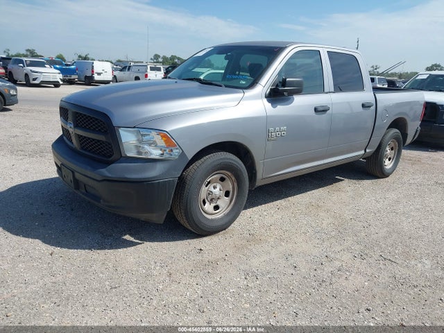 2019 RAM 1500 CLASSIC 照片 2