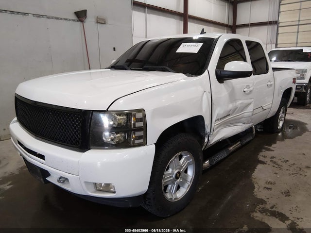 2010 Chevrolet SILVERADO 1500 LT — фото 2