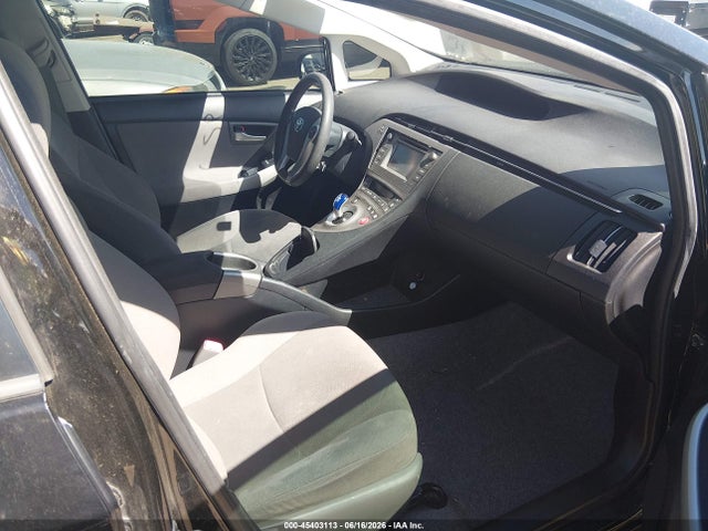2013 Toyota PRIUS TWO 照片 5