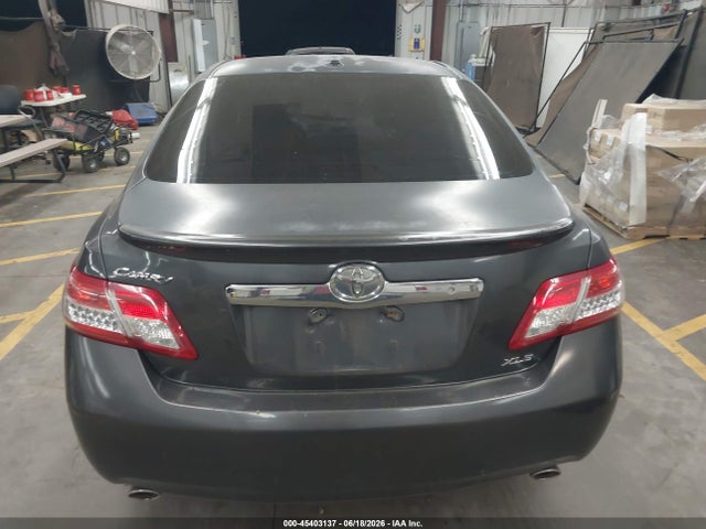 2011 Toyota CAMRY XLE V6 thumbnail 16