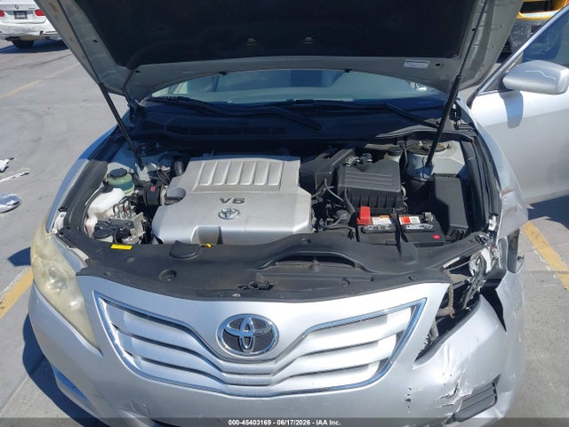 2010 Toyota CAMRY LE V6 photo 10