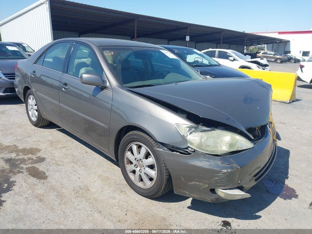 2004 TOYOTA CAMRY XLE V6