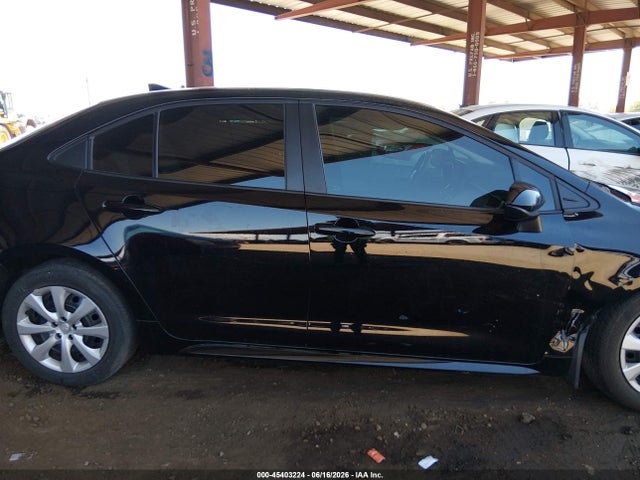 2025 Toyota COROLLA LE thumbnail 13