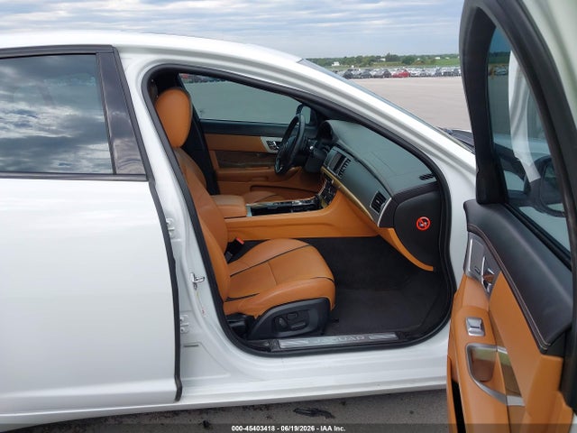 2015 Jaguar XF 5.0L SUPERCHARGED 照片 5