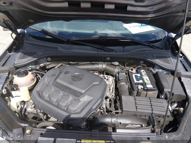 صورة 10 لـ 2021 Volkswagen PASSAT 2.0T SE