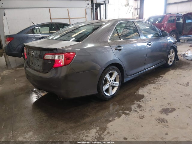 2014 Toyota CAMRY SE — фото 4