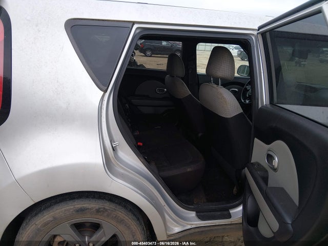 صورة 8 لـ 2017 KIA SOUL