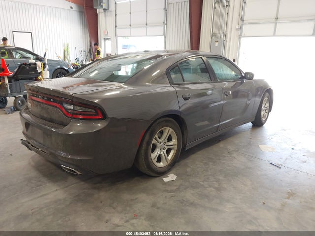 2021 Dodge CHARGER SXT RWD — фото 4